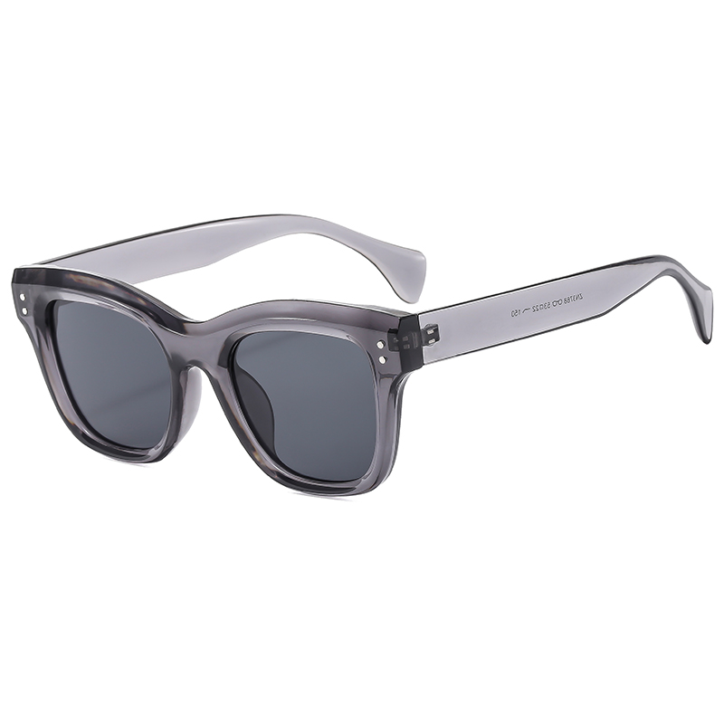 Nowe okulary przeciwsłoneczne  – Vintage Cycling Gear recenzja i cena